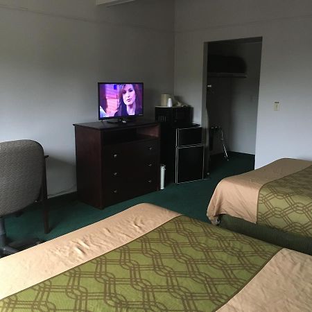 Rapids Inn & Suites Wisconsin Rapids Ngoại thất bức ảnh