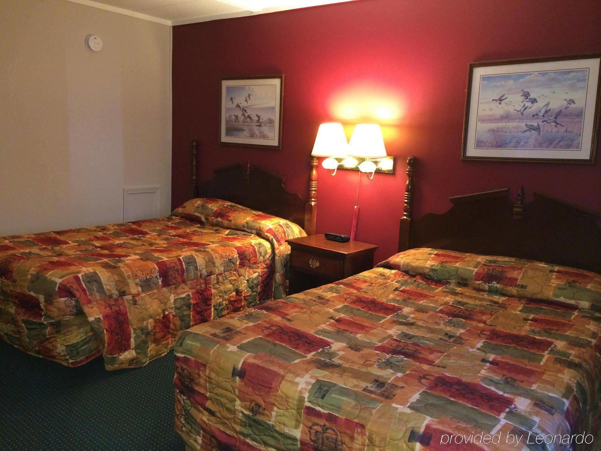 Rapids Inn & Suites Wisconsin Rapids Ngoại thất bức ảnh